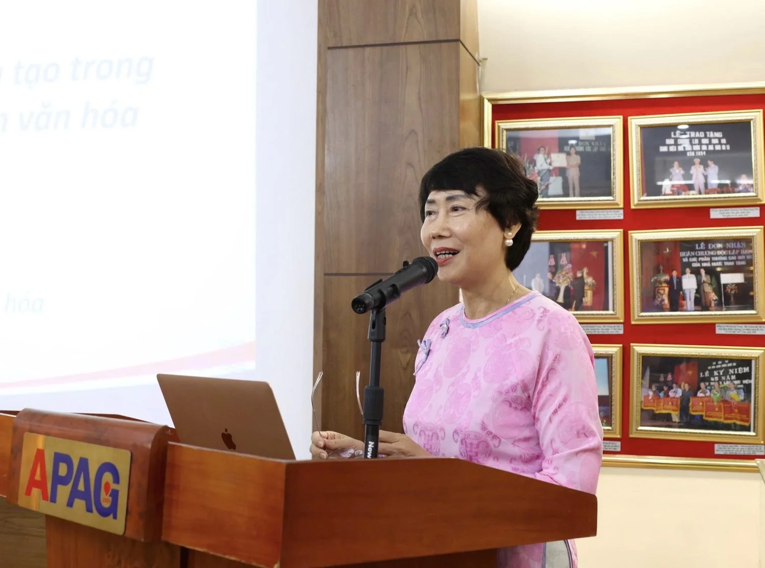 Hội thảo khoa học: “Bảo tồn và phát huy các giá trị văn hóa trong kỷ nguyên phát triển mới”