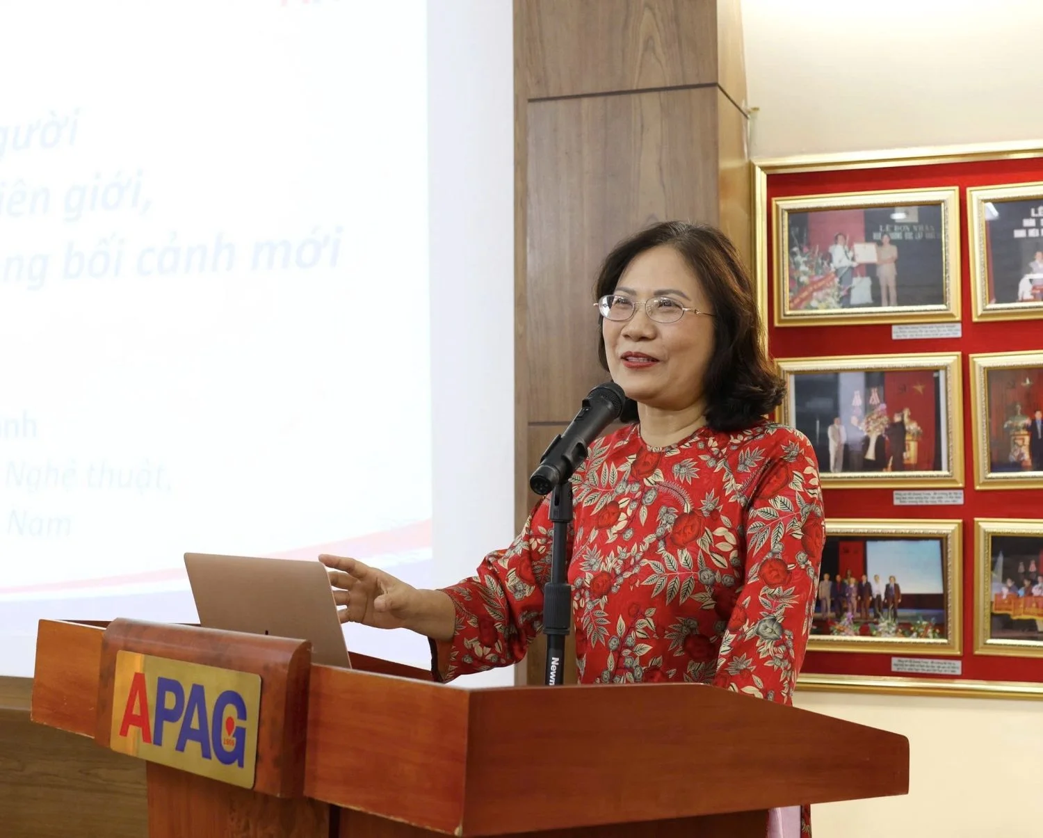 Hội thảo khoa học: “Bảo tồn và phát huy các giá trị văn hóa trong kỷ nguyên phát triển mới”