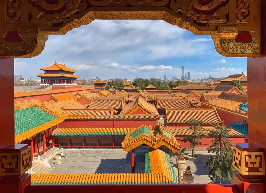 Xây dựng hệ sinh thái thương hiệu cho sản phẩm văn hóa sáng tạo tại các di tích và bảo tàng ở Trung Quốc: Nghiên cứu trường hợp và hàm ý cho Việt Nam