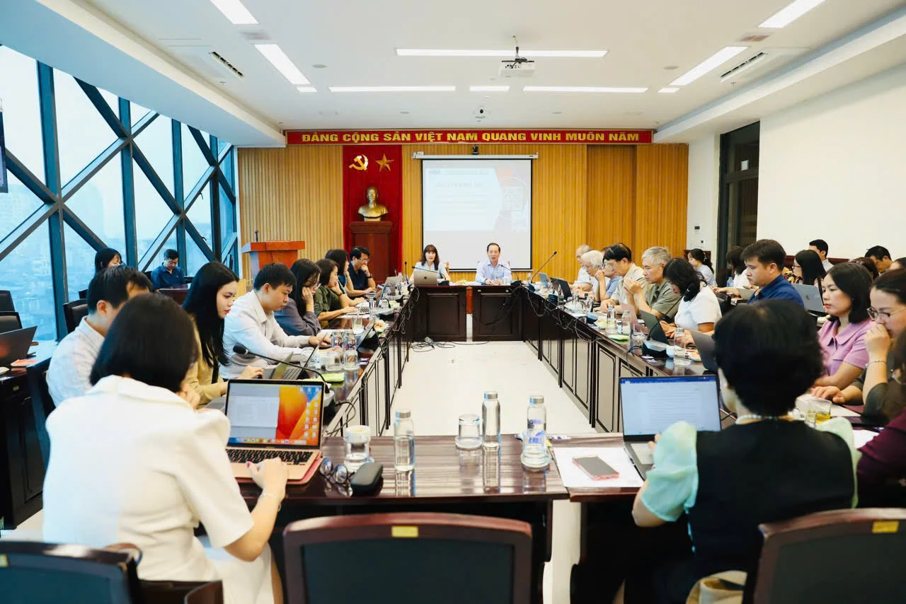 Tọa đàm khoa học “Nâng cao năng lực thực thi công vụ của cán bộ, công chức chính quyền cấp xã”