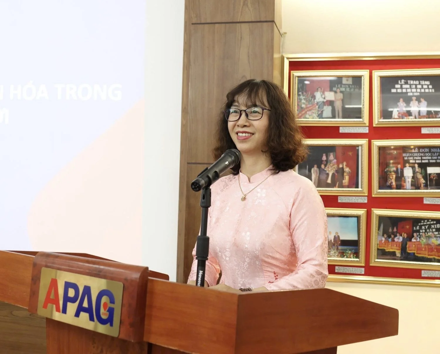 Hội thảo khoa học: “Bảo tồn và phát huy các giá trị văn hóa trong kỷ nguyên phát triển mới”